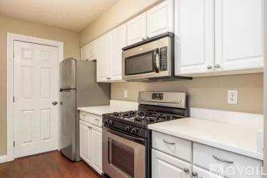 Main picture of 2257 Hedgerow Rd