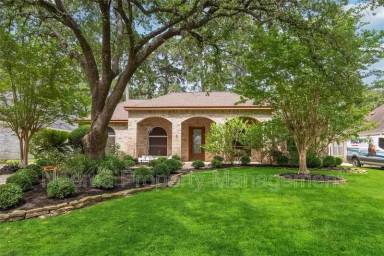 Main picture of 19814 Joan Leigh Cir