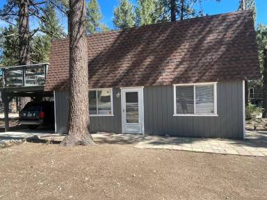 Main picture of 2089 State Ln