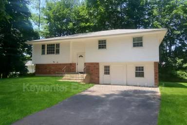 Main picture of 30 Cedar Ave