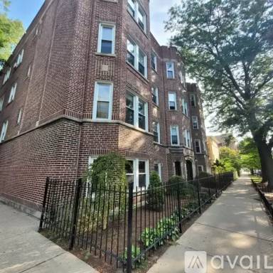 Main picture of 6211 N Paulina St