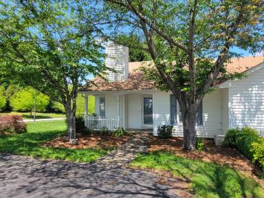Main picture of 1829 Alyssum Pl
