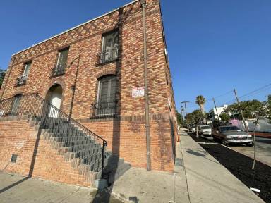 Main picture of 1443 N Alvarado St