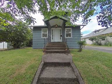 Main picture of 812 NW 10th St
