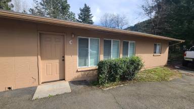 Main picture of 157 Peckerwood Ln