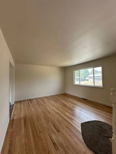 Main picture of 1755 Glendale Ave