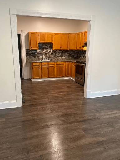 Main picture of 200 N Pearl St