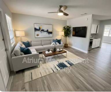 Main picture of 5305 N Boulevard