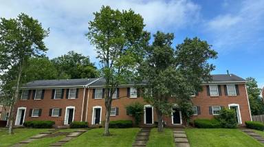 Main picture of S Eagle Creek Dr