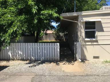 Main picture of 1686 Pinewood Dr