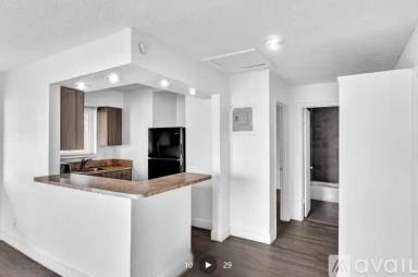 Main picture of 2160 NW 29th St