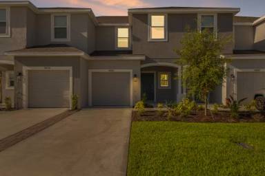 Main picture of 34206 Polacca Ln