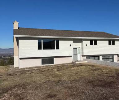 Main picture of 2900 Loraine Dr