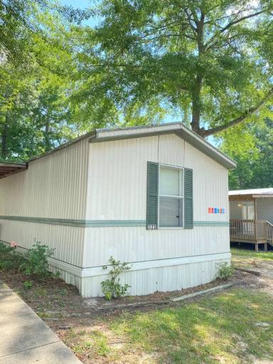 Main picture of Ridgewood Village Mobile Home Park