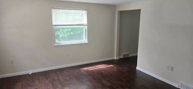 Main picture of 5085 Quincy St NW