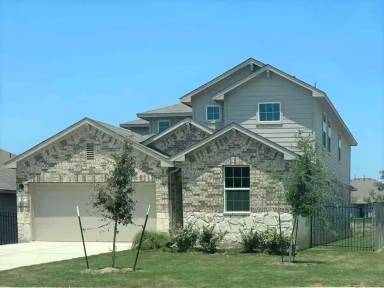 Main picture of 100 Queen Anne Dr