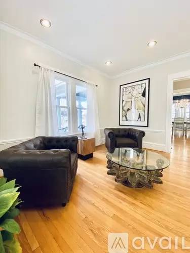 Main picture of 320 Berkeley St