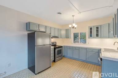 Main picture of 157 Dewitt St