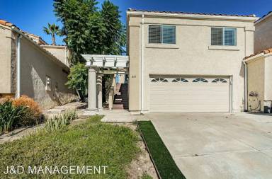 Main picture of 810 Viva Ct