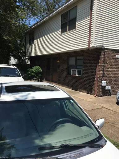 Main picture of 3113 Bapaume Ave