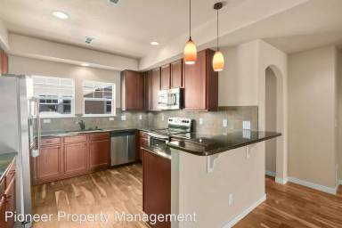 Main picture of 309 Quebec St