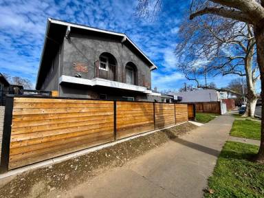 Main picture of 1819 W St