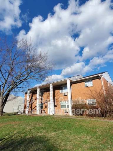 Main picture of 690 Kingsford Road