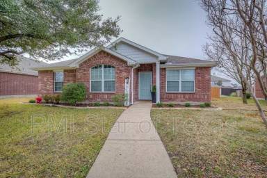Main picture of 513 Sandy Ln