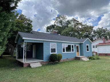 Main picture of 205 Georgia St