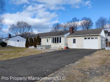 Main picture of 20 Cozy Hollow Rd