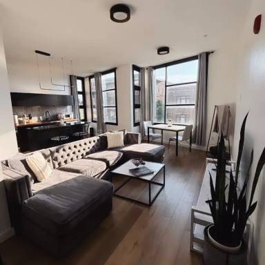 Main picture of N Pennsylvania St