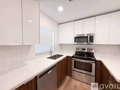 Main picture of 281 NW 43rd St