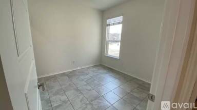 Main picture of 194 Lena Ln