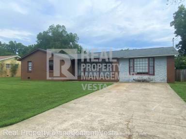 Main picture of 104 Auburn Dr