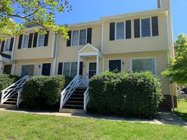 Main picture of 4312 Bayliner Dr