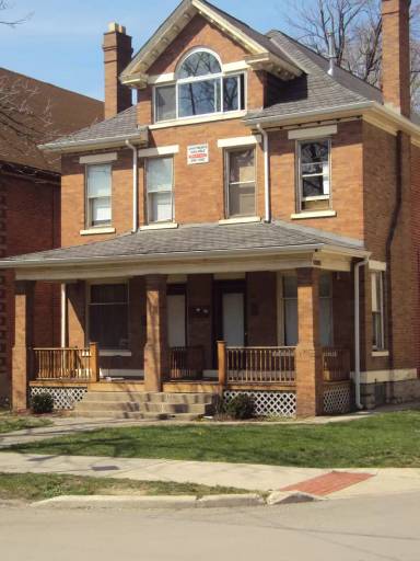 Main picture of 24 W 10th Ave