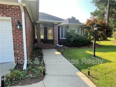 Main picture of 6560 Windy Creek Way