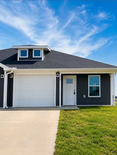 Main picture of 426 Alex Jordan Dr