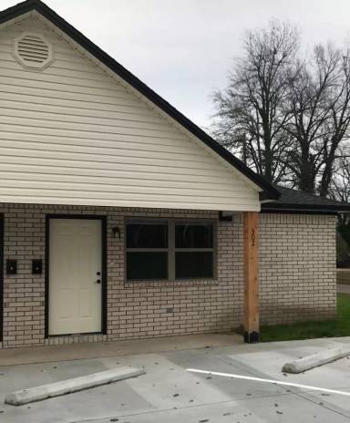 Main picture of 302 N 5th St