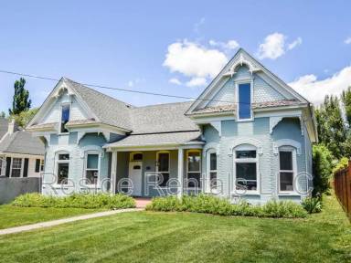 Main picture of 449 W 100 N