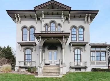 Main picture of 44 Lafayette Ave NE