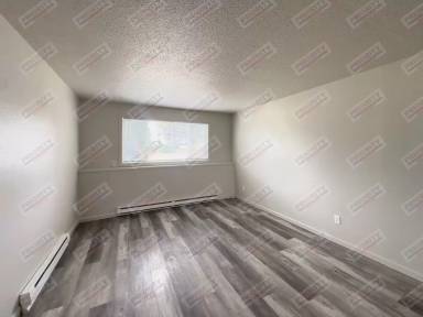 Main picture of 2205 S Emerson Ave