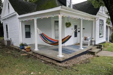 Main picture of 376 Park Ave