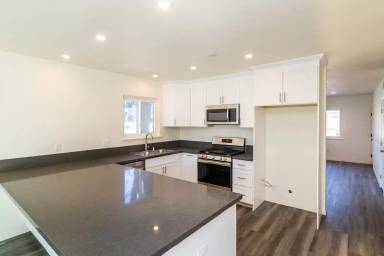 Main picture of 7604 Royer Ave