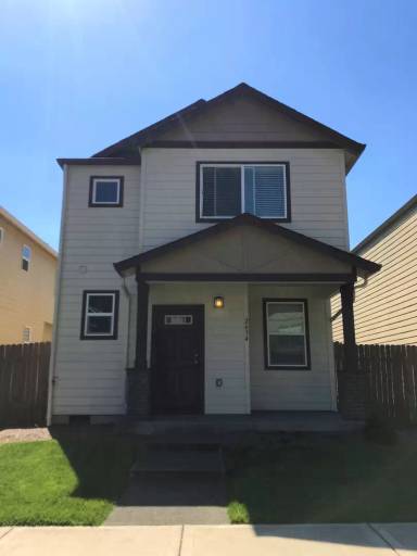 Main picture of 2630 NE 88th Pl