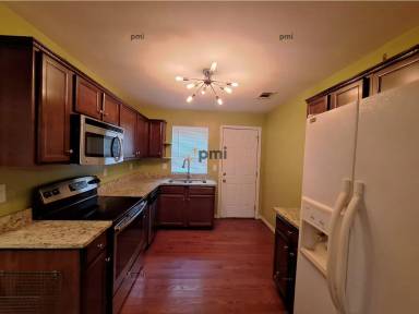 Main picture of 1391 Lochland Rd SE