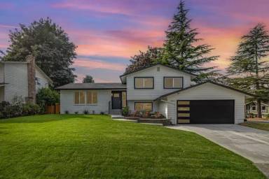 Main picture of 13419 128th Pl NE