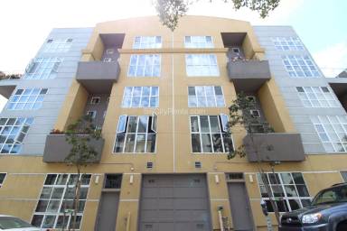 Main picture of 74 Brady St