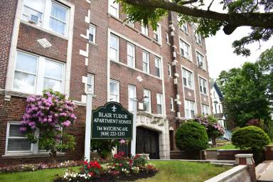 Main picture of 744 Watchung Ave