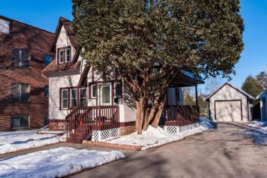 Main picture of 1135 1st St NW